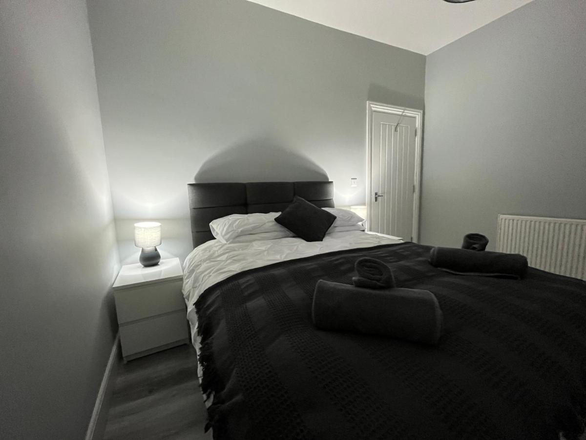 Entire Spacious 4 Bedroom Apartment In Bournemouth Buitenkant foto